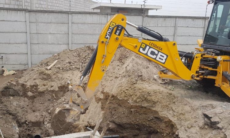 HIDROJAR-EP seguimos trabajando en la interconexión de la obra Línea de conducción de agua potable desde Colisa hasta la fábrica Fishcorp