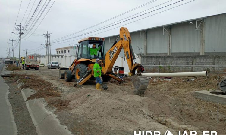 ¡Buenas noticias! Hidrojar-EP informa.Con la gestión del Sr Alcalde Jaramijó Simetrio Calderon y la empresa HIDROJAR Se da inicio a los trabajos de excavación y colocación de tubería PVC de 315 mm de 1.3 km de longitud desde fábrica Fishcorp hasta el redondel del imperio para dotar de agua potable a todo el cantón. Hidrojar […]